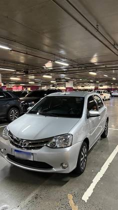 TOYOTA ETIOS 1.5 PLATINUM 16V FLEX 4P MANUAL TOYOTA ETIOS 1.5 PLATINUM 16V FLEX 4P MANUAL